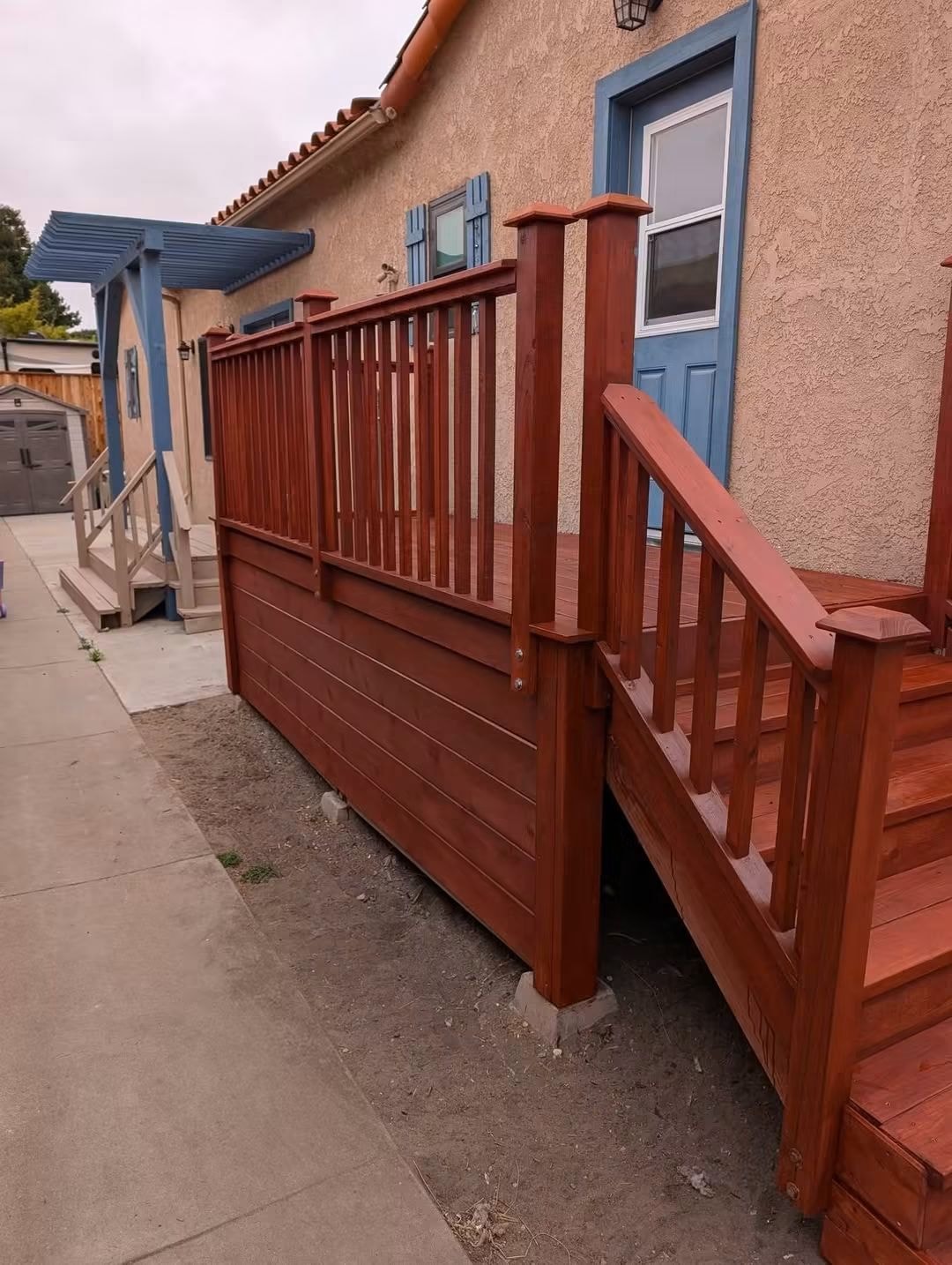 Custom deck built by Lewis Built Construction